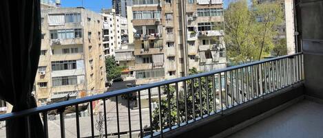 Apartment, 2 Bedrooms, Smoking, Balcony | Property grounds