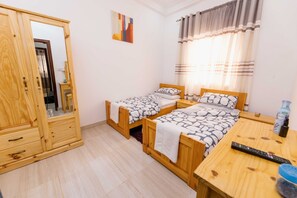 3 chambres, fer et planche Ă repasser, Wi-Fi gratuit, draps fournis