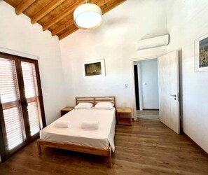 7 bedrooms, WiFi - Heron Villa - Riverside (Paphos)