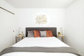 2 間睡房、可攜式嬰兒床、免費 Wi-Fi、床單