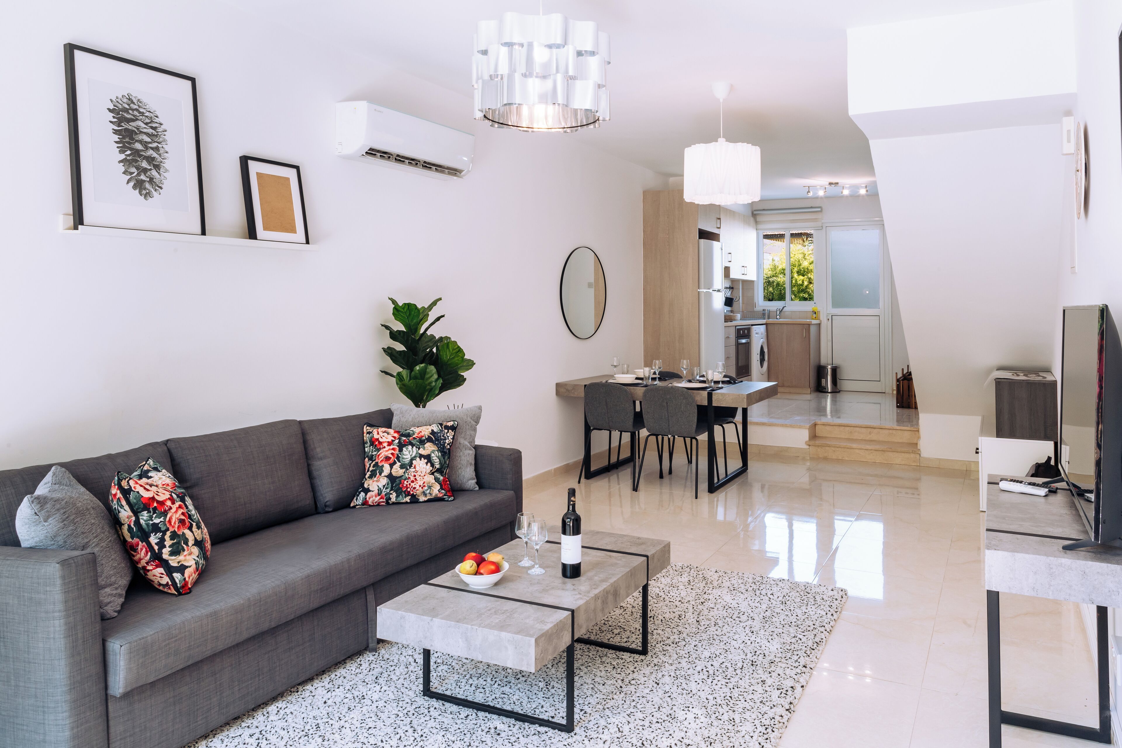 Rumah, 2 kamar tidur, balkon, pemandangan kebun | Area keluarga