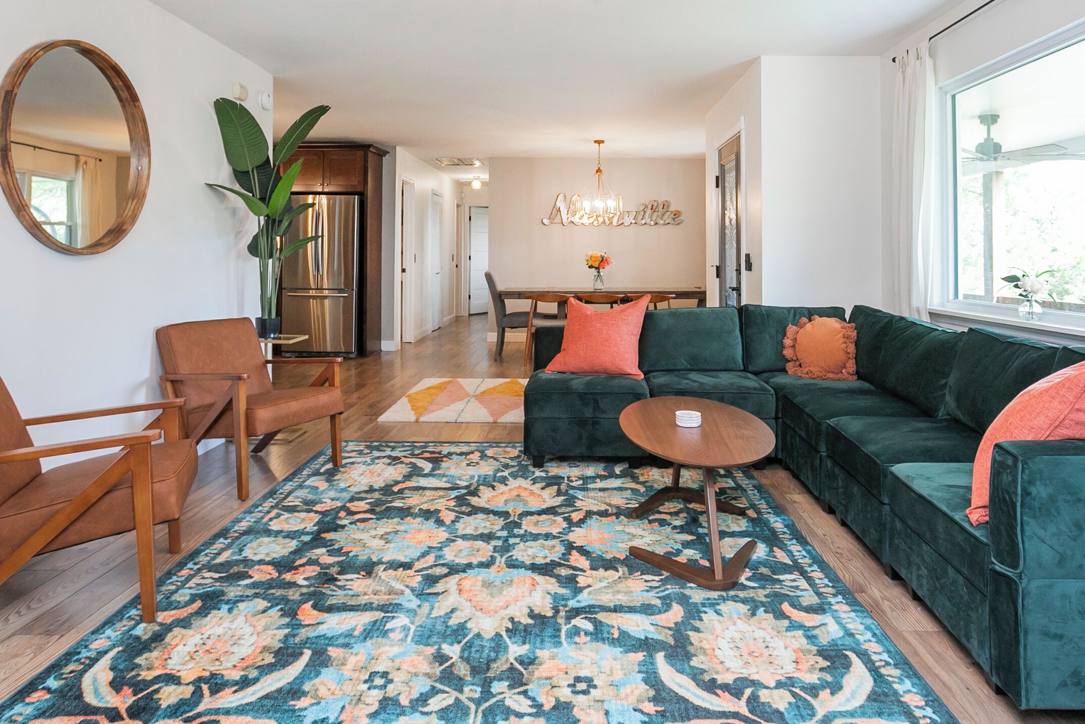 Smart TV, chimenea y futbolito 