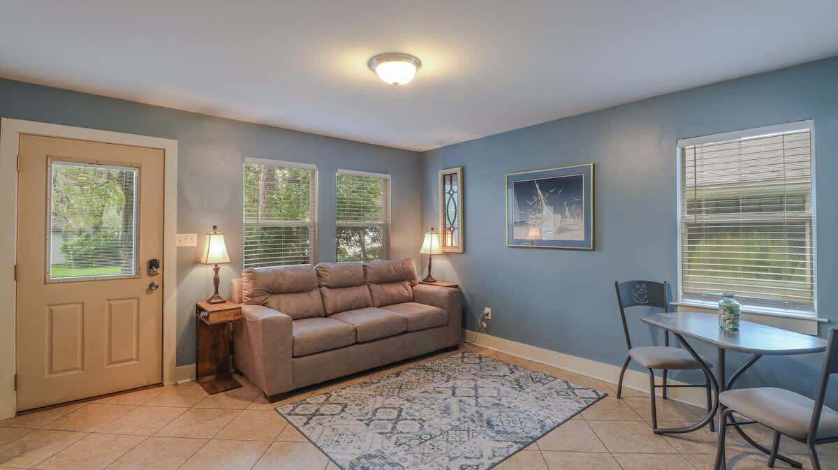 House, Multiple Beds, Patio, Garden View (House on Beverly) | Living area | 42-inch flat-screen TV with digital channels