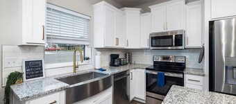 Hot Tub, Game Room & Indoor Pool – Branson Getaway