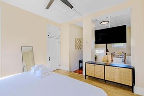 Apartment, 1 Queen Bed, Kitchen, Garden View (Aerie Loft) | 1 bedroom, individually decorated, individually furnished, free WiFi