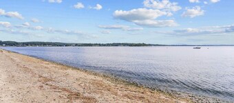 Portsmouth Beach cottage