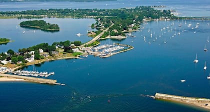 Portsmouth Beach cottage