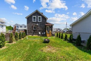 Exterior - Portsmouth Cedar Beach Cottage (Portsmouth)