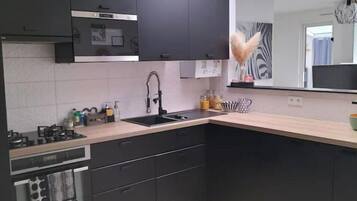 Kookgerei, borden en bestek