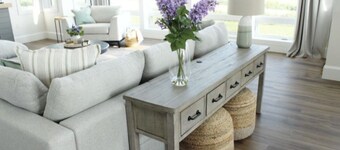 4 Bedroom Luxury Ocean View Beach House, Minutes To North Shore Beaches