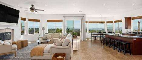 TV connectée, table de tennis de table