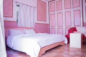 Wifi gratis y ropa de cama 