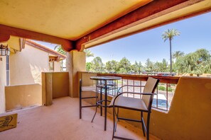Outdoor dining - Chandler Vacation Rental w/ Pool & Hot Tub Access (Chandler)