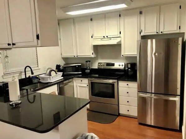 Room, 1 Bedroom, Patio | Interior