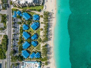 Exterior - In-Between Ritz Carlton and Westin | Oceanview 1BR on Seven Mile Beach (West Bay)