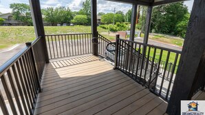 Property grounds - Foothills G-303 (Branson)