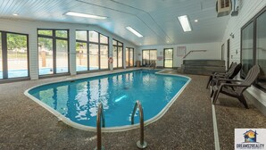 Indoor pool, outdoor pool - Foothills G-204 (Branson)