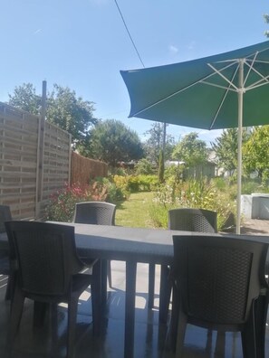 Outdoor dining - L'avocette - Damgan - Gîte (DAMGAN)