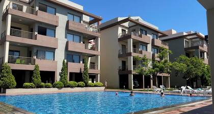 Chalet in Batrouna Park Resort, Facing the Pool, Gazon,gym,generator IS Included