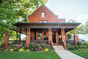 Front of property - Summit Street Inns (Winston-Salem)