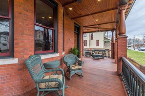 Porch - Summit Street Inns (Winston-Salem)