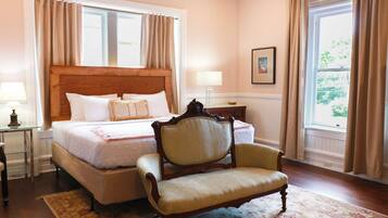 Camel City King Room | Individually decorated, individually furnished, free rollaway beds
