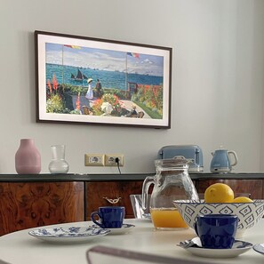 Dining - Typical Carlofortina House 50m from city center - WIFI - Comfort Bed (Carloforte)