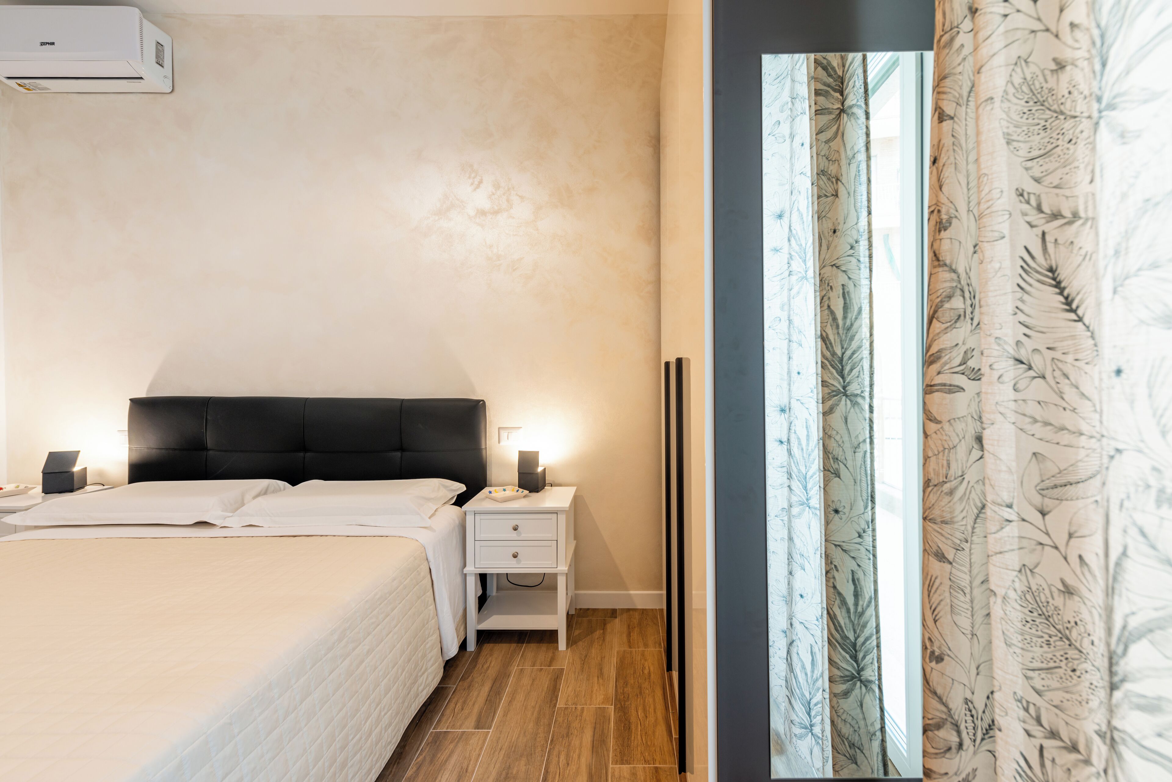 1 bedroom, in-room safe, iron/ironing board, free WiFi