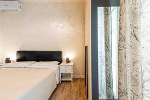 1 bedroom, in-room safe, iron/ironing board, free WiFi