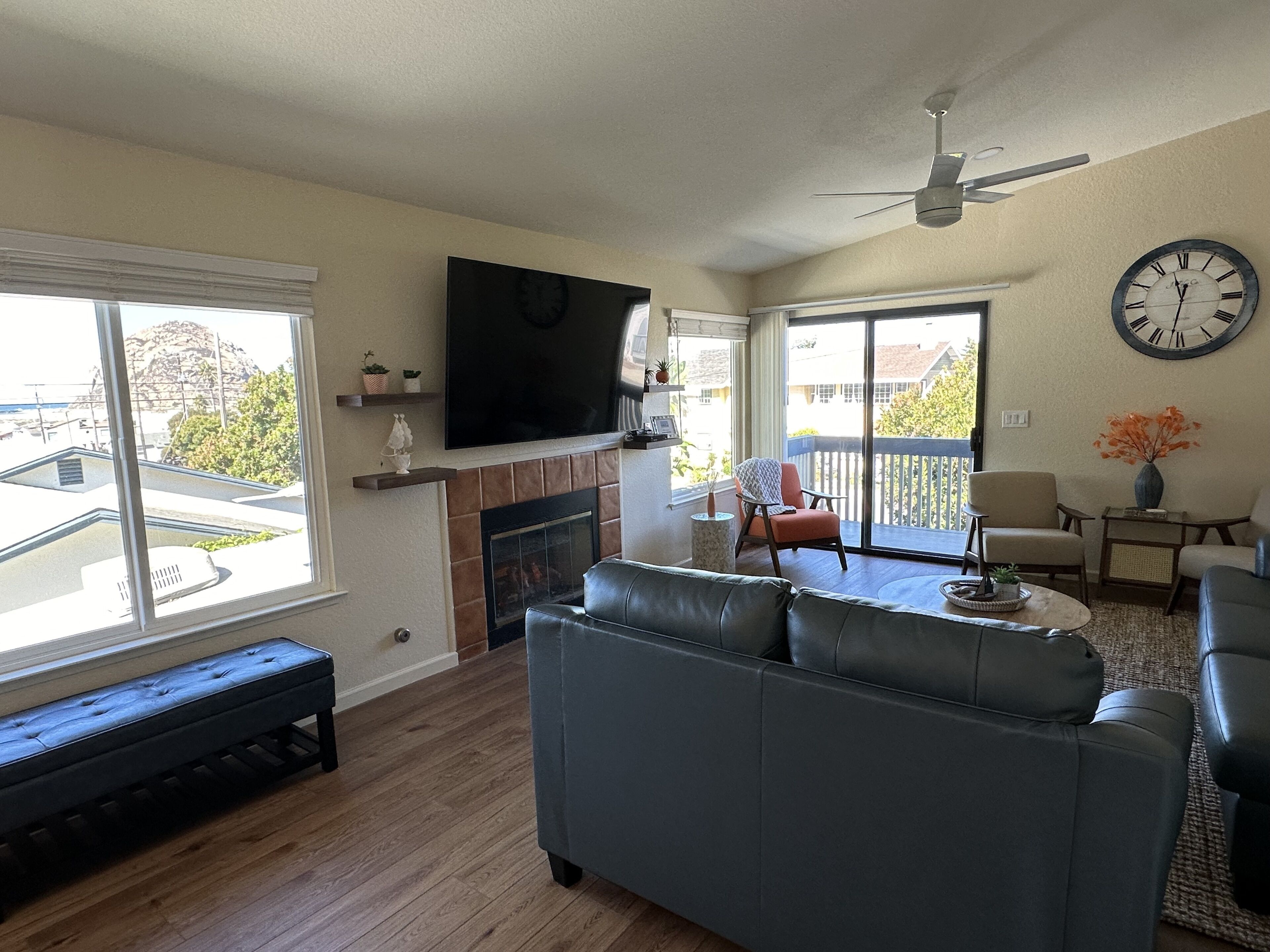 New! Exceptional quality 2 Bedroom Morro Rock view home  2 blocks to embarcadero