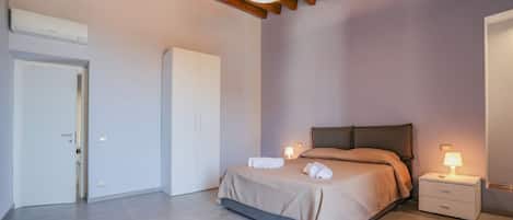 2 habitaciones, tabla de planchar con plancha y wifi