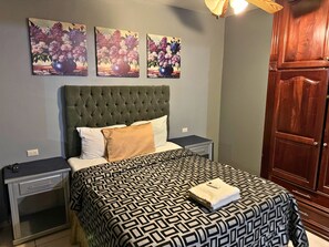 Standard Room Casa Del Valle C2 | Ylelliset vuodevaatteet, untuvapeitot