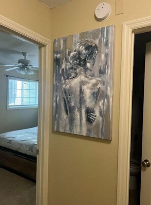 3 多间卧室、办公桌、熨斗/熨衣板、免费 WiFi