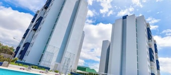 New Luxury Apartment 12th Floor