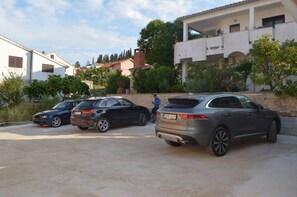 Appartement, 1 chambre, fumeurs, balcon | Enceinte de lâhĂ©bergement