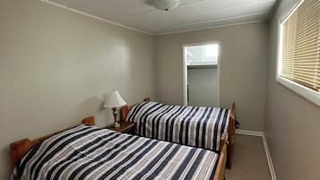3 bedrooms, WiFi, bed sheets