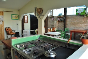 Full-size fridge, microwave, oven, griddle
