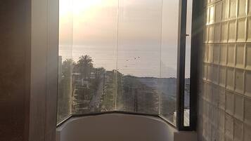 Chalet, 2 Bedrooms, Smoking, Balcony | Interior