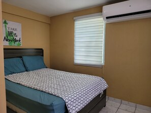 2 habitaciones, tabla de planchar con plancha y wifi gratis 