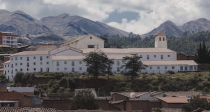 Quechua Aparhotel