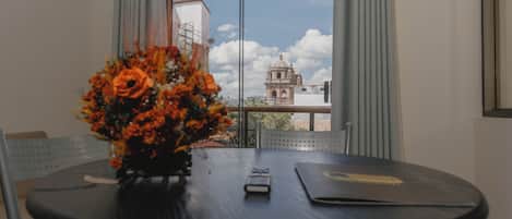 Panoramic Apartment | Free WiFi, bed sheets