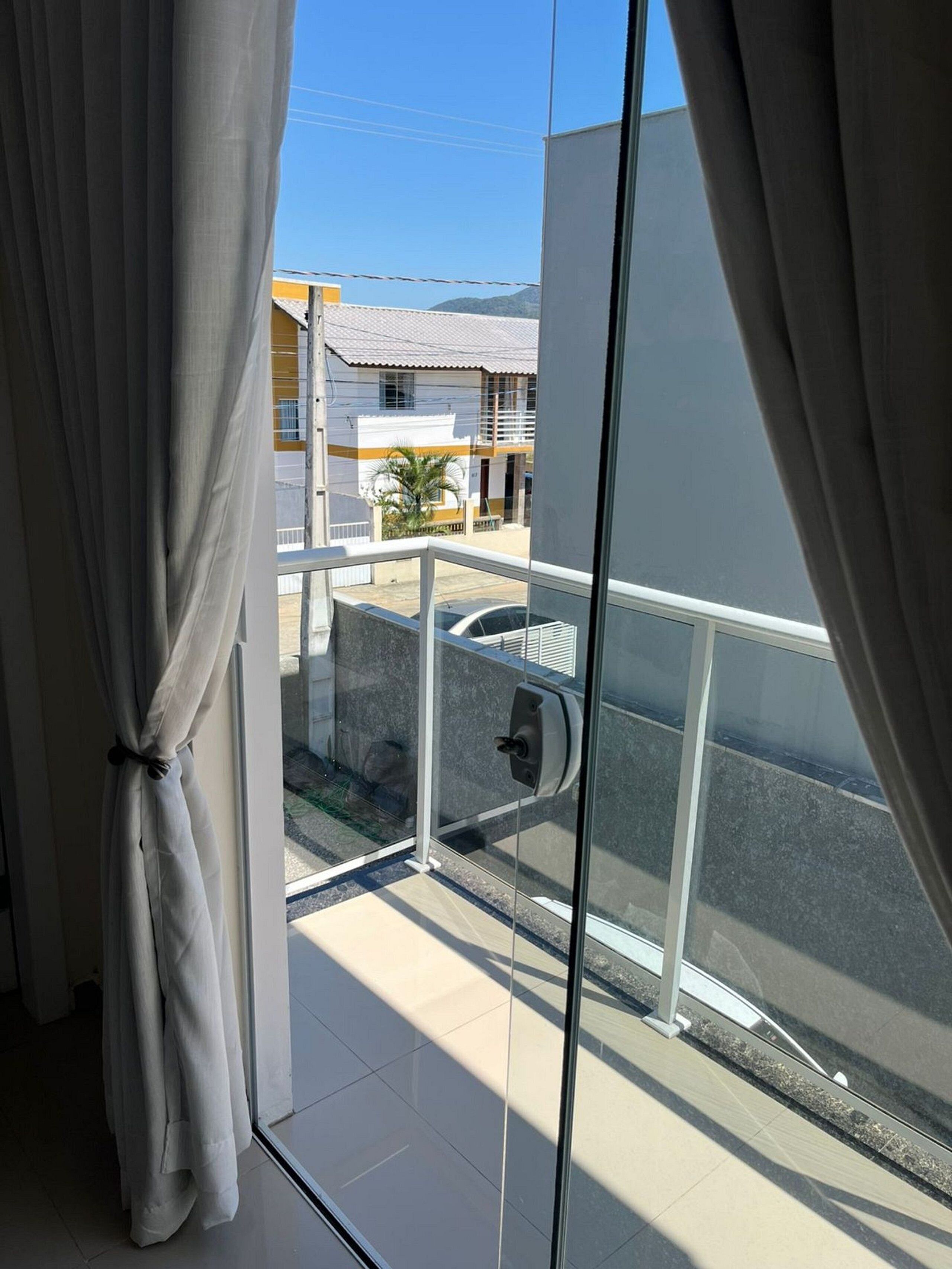 Casa Comfort Rio Vermelho - Florianópolis | Vista para a rua