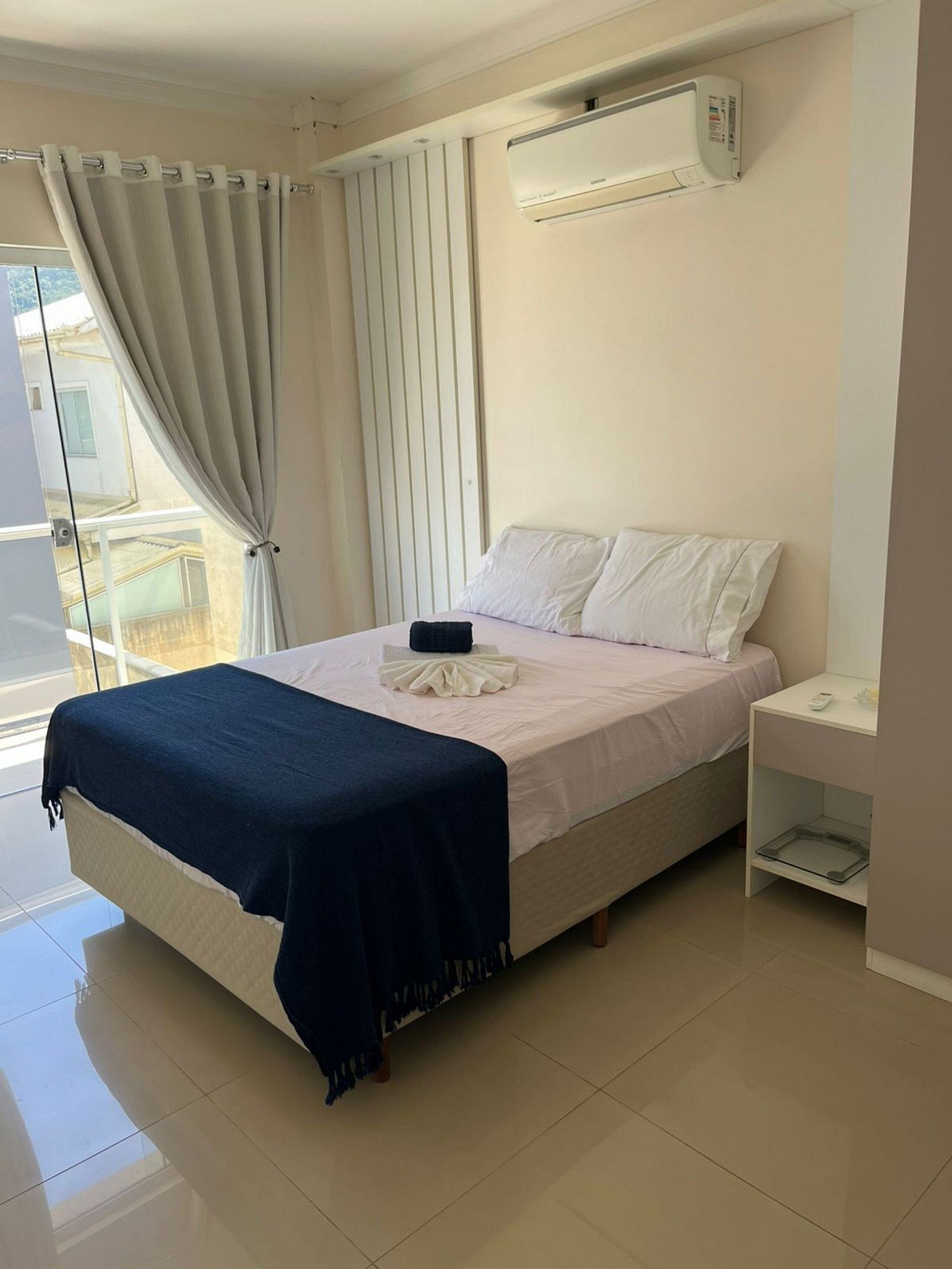 Casa Comfort Rio Vermelho - Florianópolis | 3 quartos, roupas de cama premium, individualmente decorados