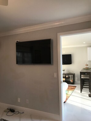 House, 1 Bedroom, Accessible, Smoking | Bathroom