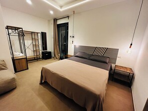 3 makuuhuonetta, silitysrauta/-lauta, ilmainen Wi-Fi, vuodevaatteet
