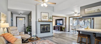 Sweet & Cozy, Bird Themed Nest, w/ Hot Tub & Fire Pit. 9 min to Turtle Bay