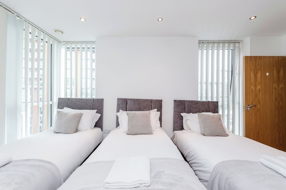 2-bedroom-luxury-apartments-near-excel-london-london-vrbo