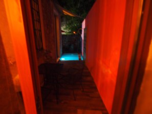 Terrace/patio - Amplia Suite de 2R con Cocineta, Comedor, Patio y Mini Alberca Privada (Mérida)