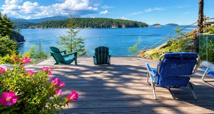 Waterfront Room with Private Bath and Deck Near Marina, Private Beach Access