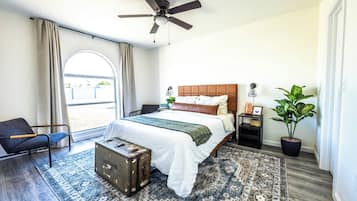 3 slaapkamers, een bureau, reisbedje, wifi